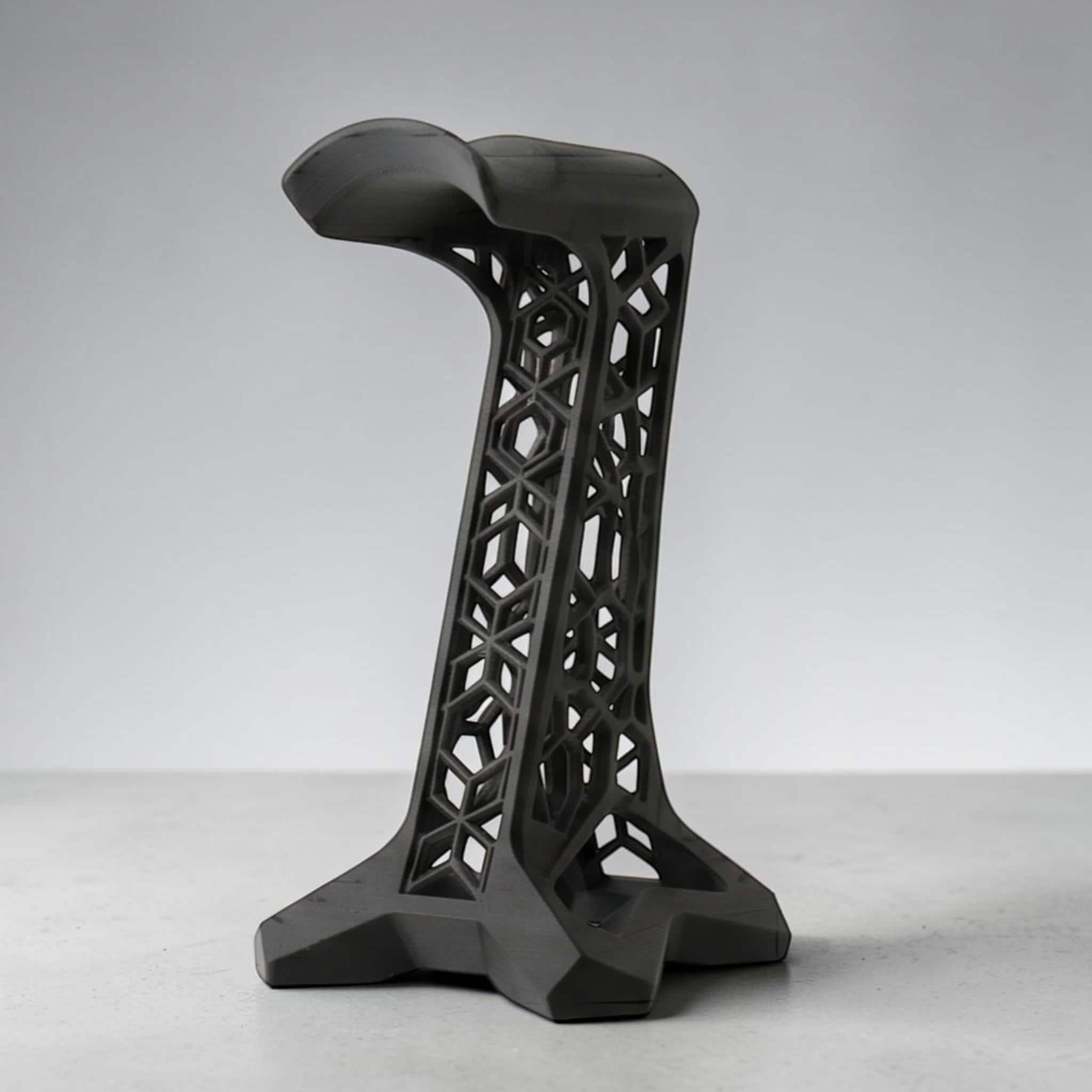 Geometric Lattice Headphone Stand – 3D Printed Black Studio Dock