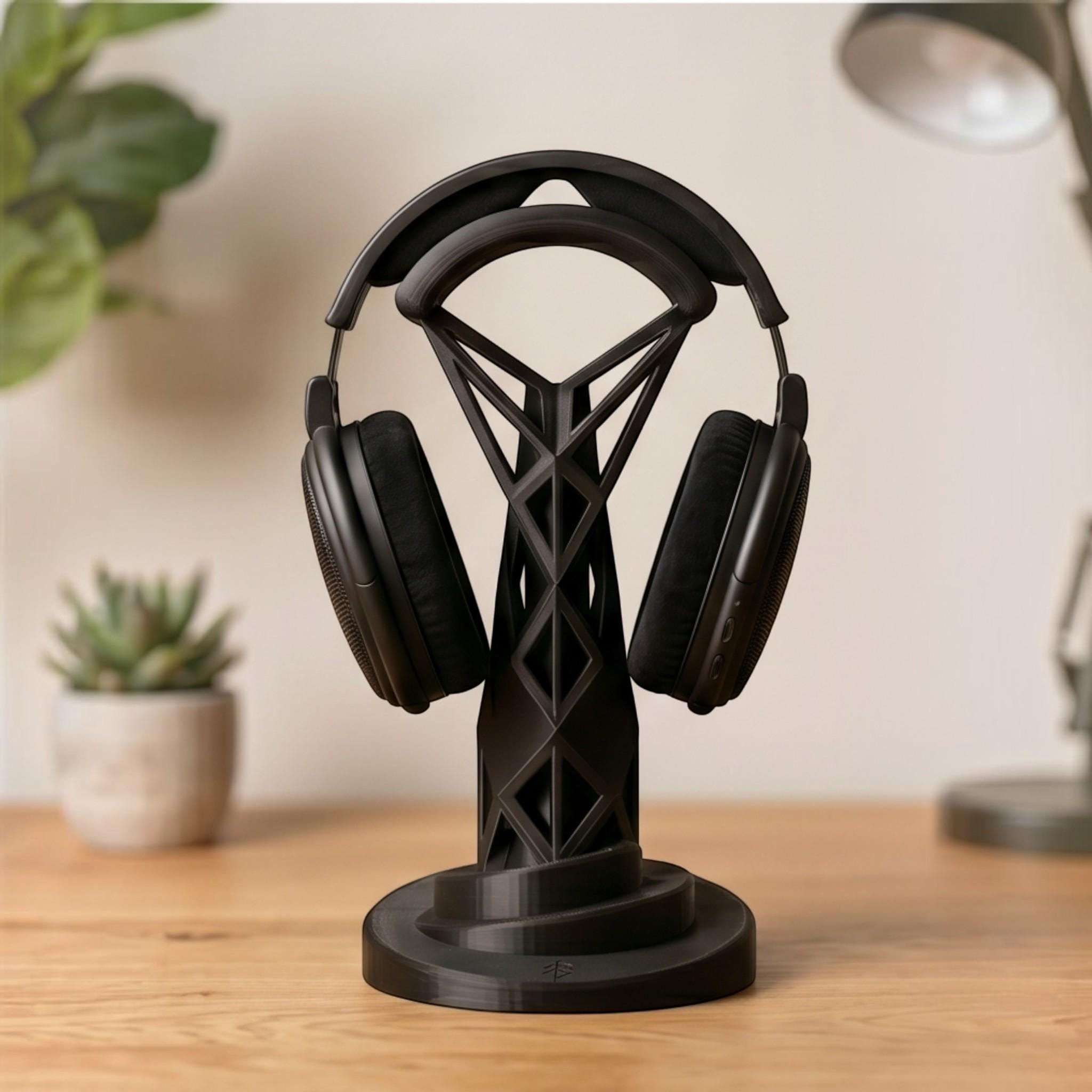 Geometric Headphone Stand – 3D Printed Black Gaming Desk Organizer