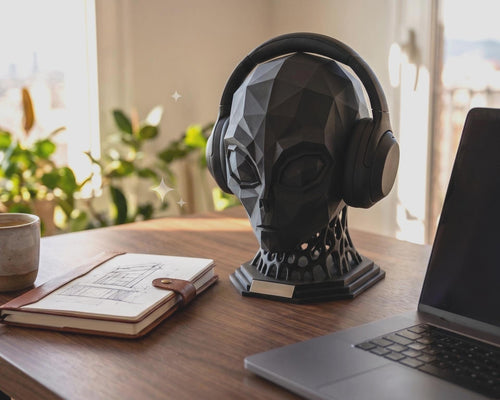 Alien Headphone Stand – Matte Black Extraterrestrial Desk Sculpture