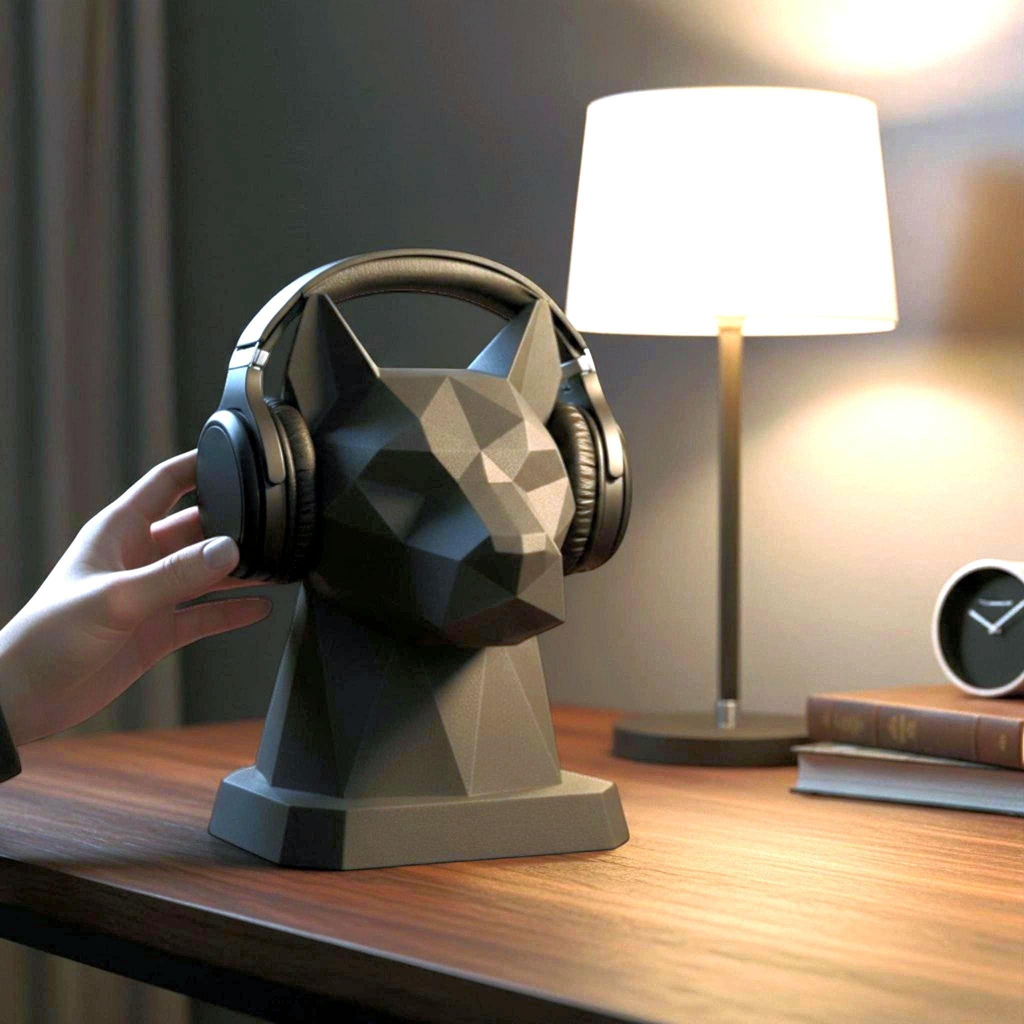 Geometric Dog Headphone Stand – 3D Printed Low-Poly Gaming Desk Holder