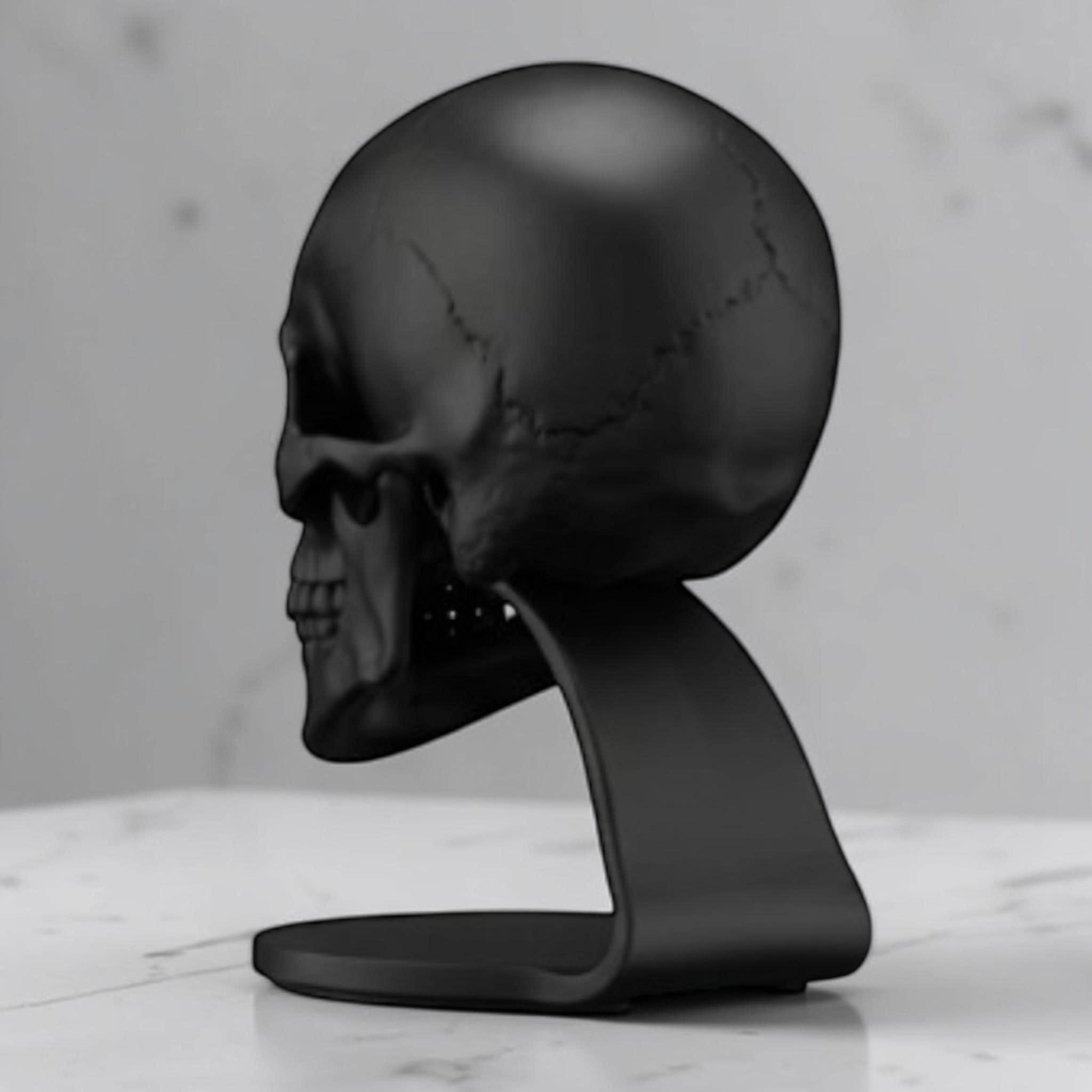 Skull Headset Stand – Anatomical Gaming Desktop Organizer & Gothic Room Decor