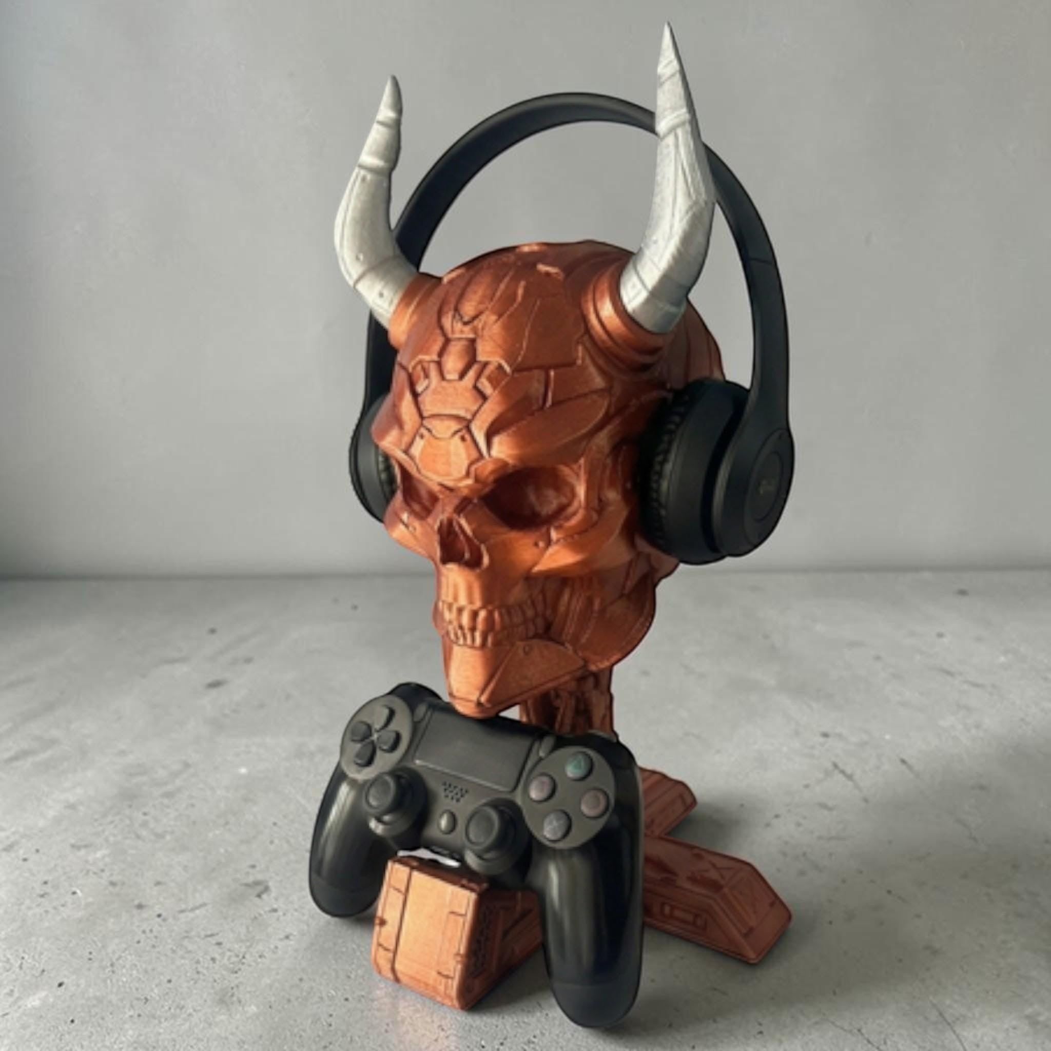 Cyber Skull Headset & Controller Stand – 3D Printed Cyberpunk Desk Decor