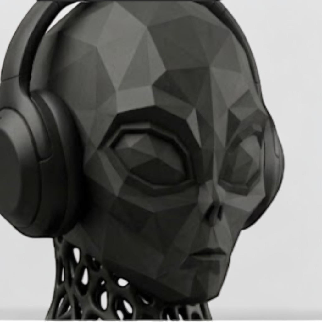 Happy3dWorld matte black low-poly alien headphone stand with a geometric voronoi neck holding over-ear gaming headset
